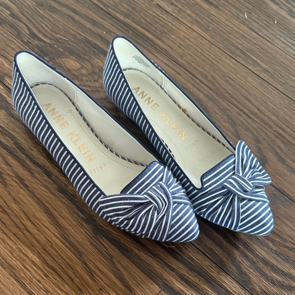 Anne Klein Navy and White Striped Pointed Toe Knot Flats